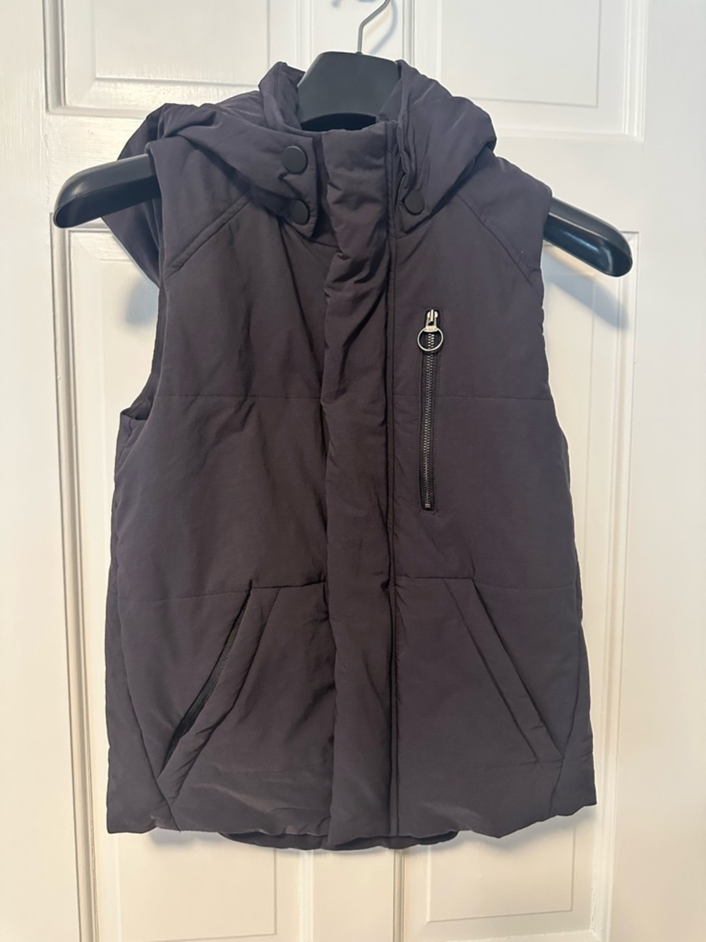 Sundays NYC 713 Women's Quilted Hooded Vest - Black Size 0